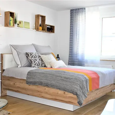 Old Town & Main Station City Apartment